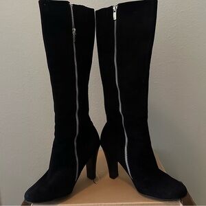 Italian High Heel Suede Boots Womens 38.5 | 7.5 Black Suede Luxury